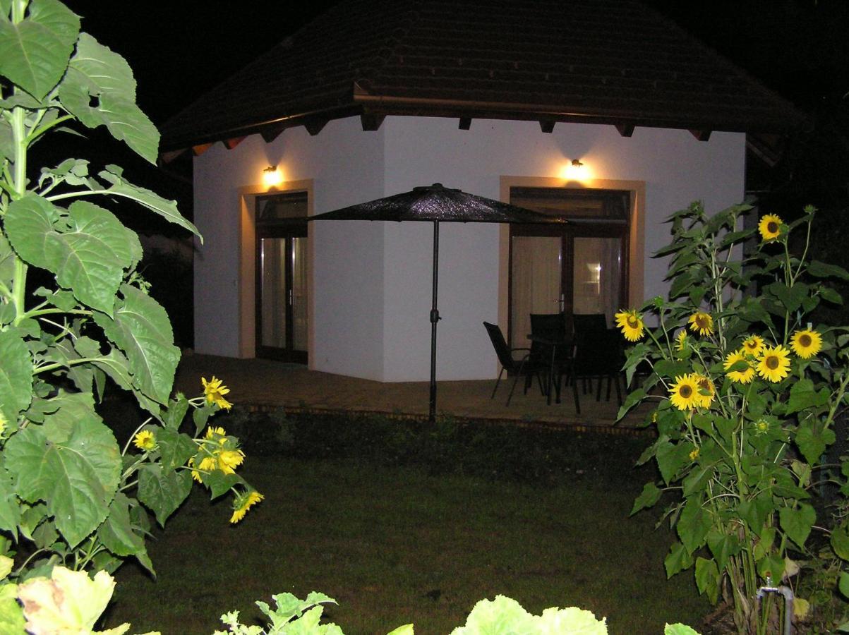 Egrelato Vendeghaz Apartment Balatonakali Exterior foto